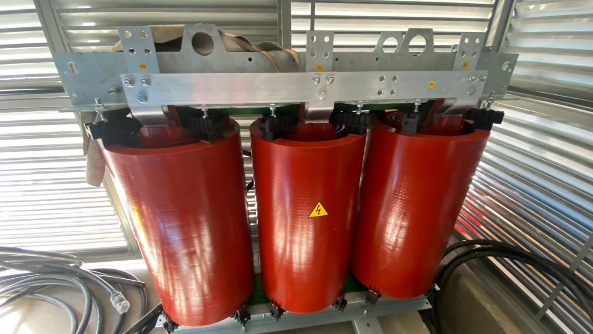 Trabajos eléctricos de SALFAING en Cocheras de Metro Neptuno